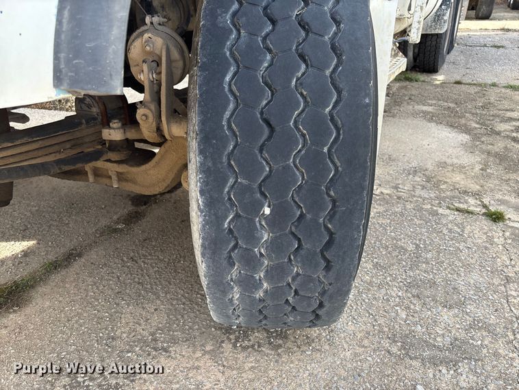 image for item FB3274 2005 Kenworth T800 ready mix truck