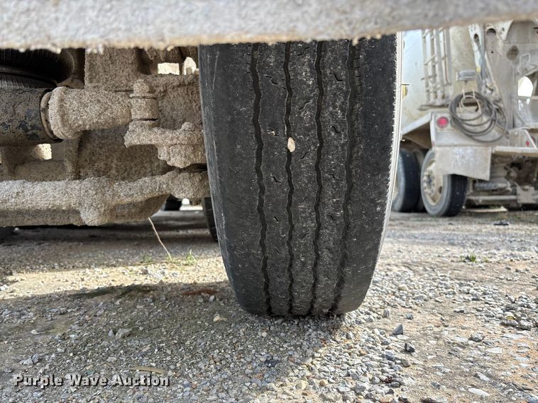 image for item FB3274 2005 Kenworth T800 ready mix truck