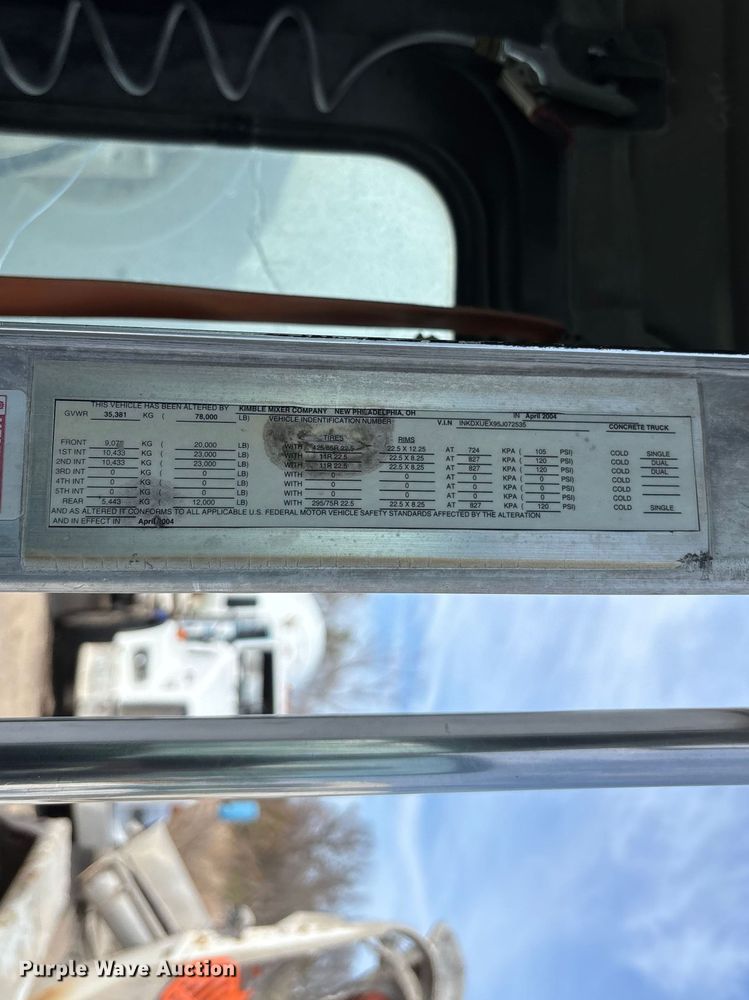 image for item FB3274 2005 Kenworth T800 ready mix truck