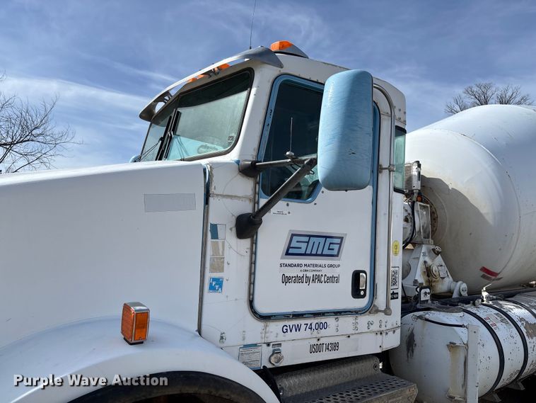 image for item FB3275 2009 Kenworth T800 ready mix truck