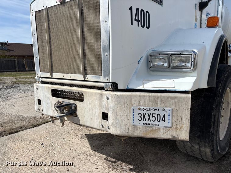 image for item FB3275 2009 Kenworth T800 ready mix truck