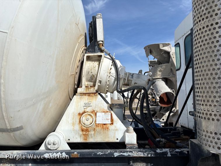 image for item FB3275 2009 Kenworth T800 ready mix truck