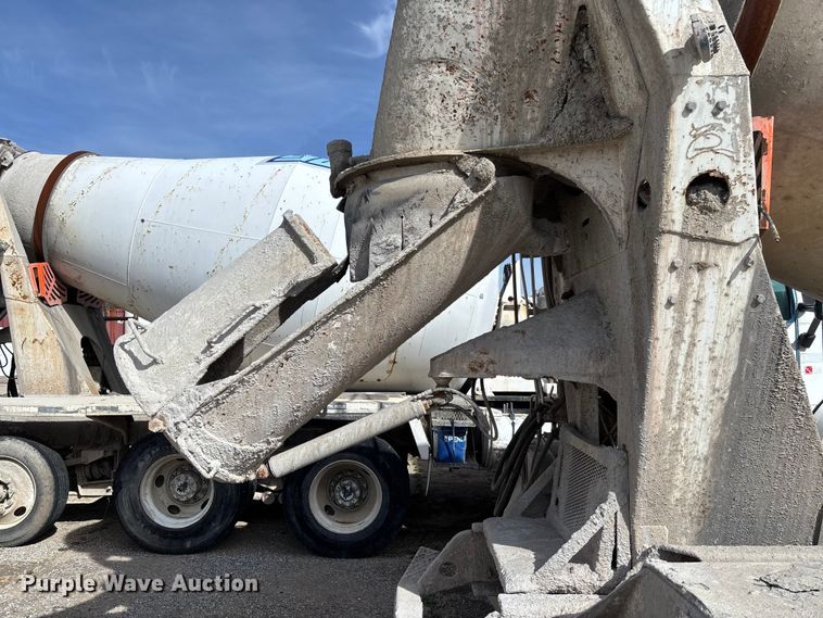 image for item FB3275 2009 Kenworth T800 ready mix truck