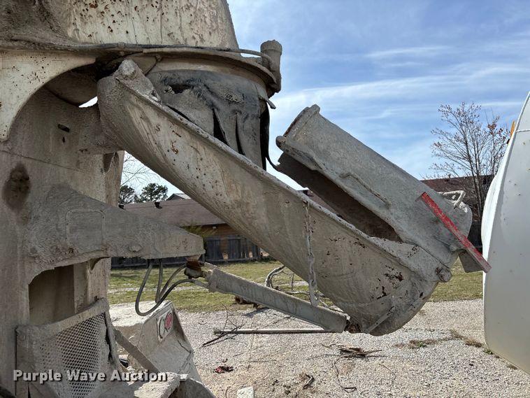 image for item FB3275 2009 Kenworth T800 ready mix truck