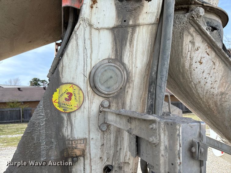 image for item FB3275 2009 Kenworth T800 ready mix truck