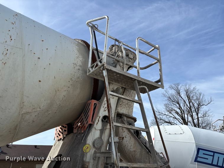 image for item FB3275 2009 Kenworth T800 ready mix truck