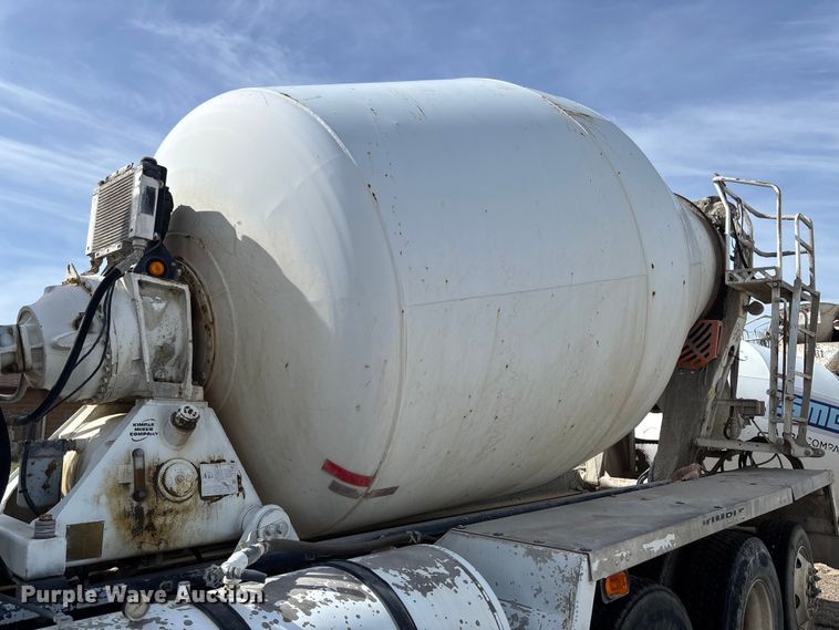 image for item FB3275 2009 Kenworth T800 ready mix truck