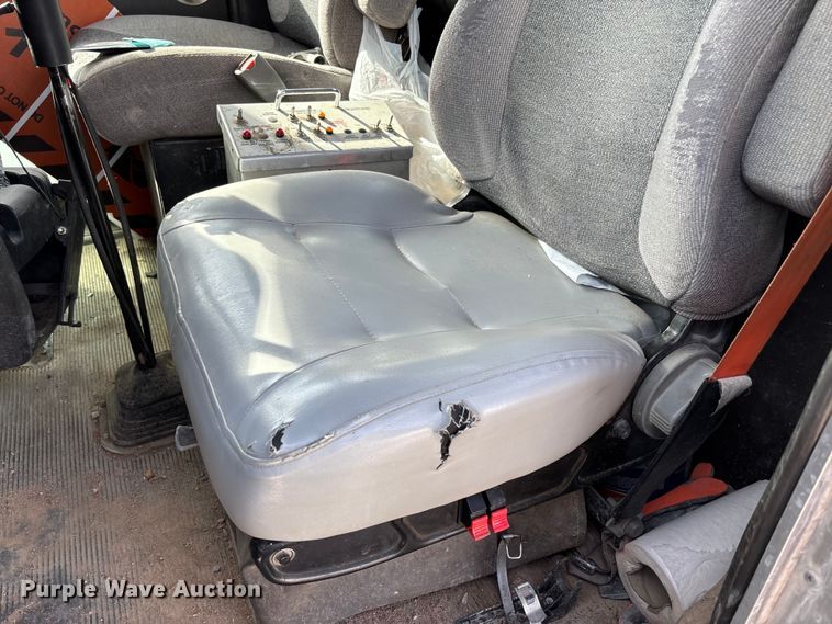 image for item FB3275 2009 Kenworth T800 ready mix truck