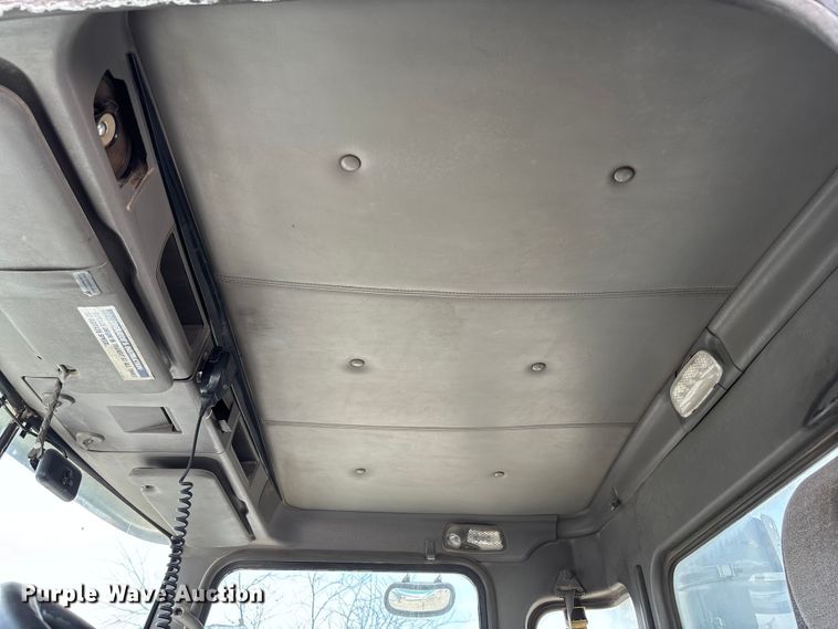 image for item FB3275 2009 Kenworth T800 ready mix truck