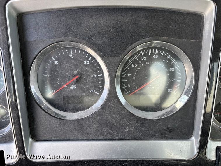 image for item FB3275 2009 Kenworth T800 ready mix truck