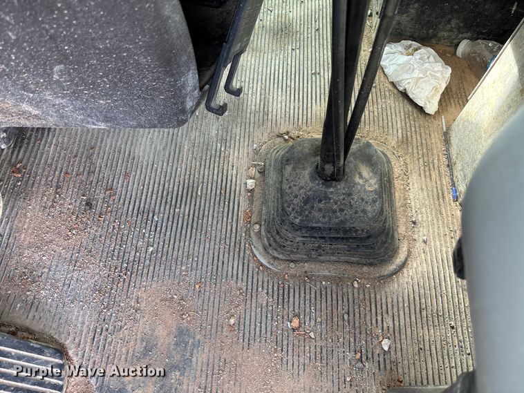 image for item FB3275 2009 Kenworth T800 ready mix truck