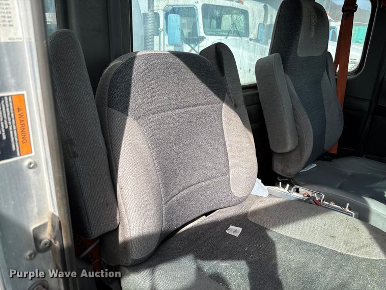 image for item FB3275 2009 Kenworth T800 ready mix truck