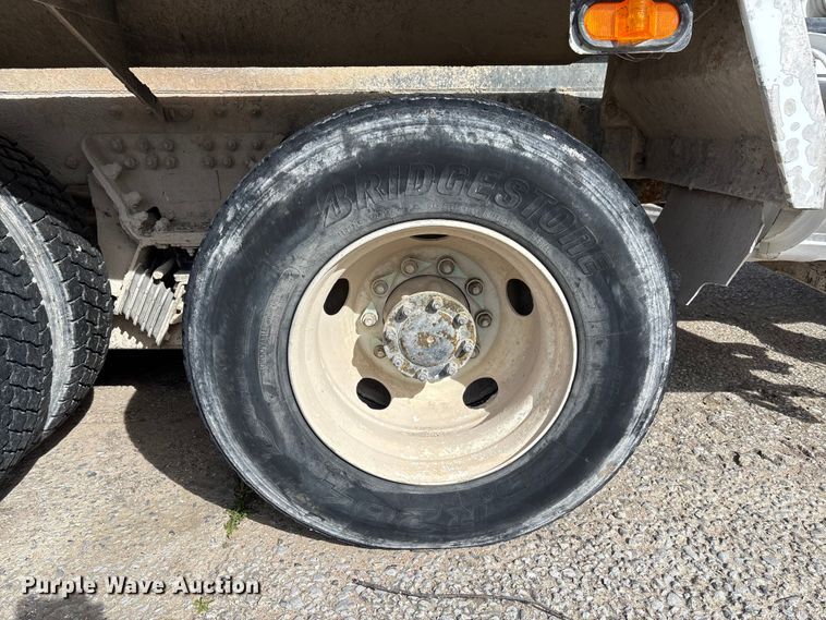 image for item FB3275 2009 Kenworth T800 ready mix truck