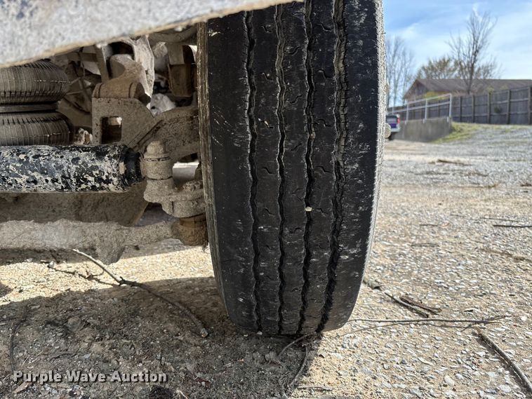 image for item FB3275 2009 Kenworth T800 ready mix truck