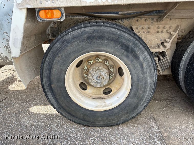 image for item FB3275 2009 Kenworth T800 ready mix truck