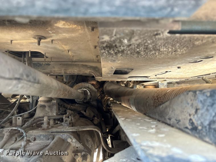 image for item FB3276 2004 Kenworth T800 ready mix truck