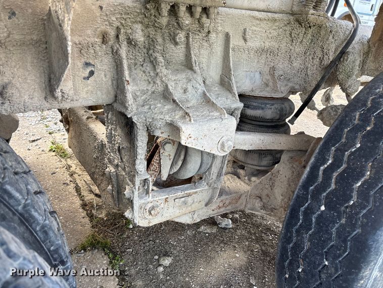 image for item FB3276 2004 Kenworth T800 ready mix truck