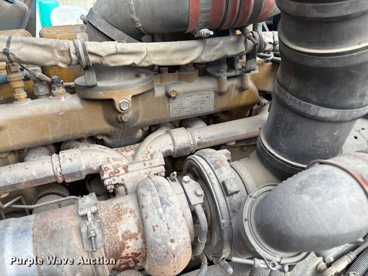 image for item FB3276 2004 Kenworth T800 ready mix truck