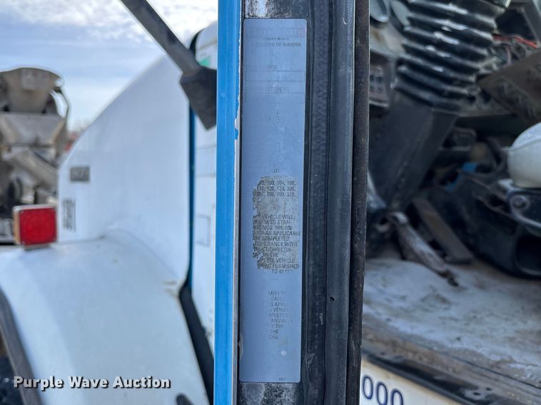 image for item FB3276 2004 Kenworth T800 ready mix truck