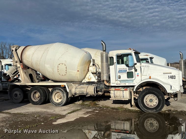 image for item FB3277 2009 Kenworth T800 ready mix truck