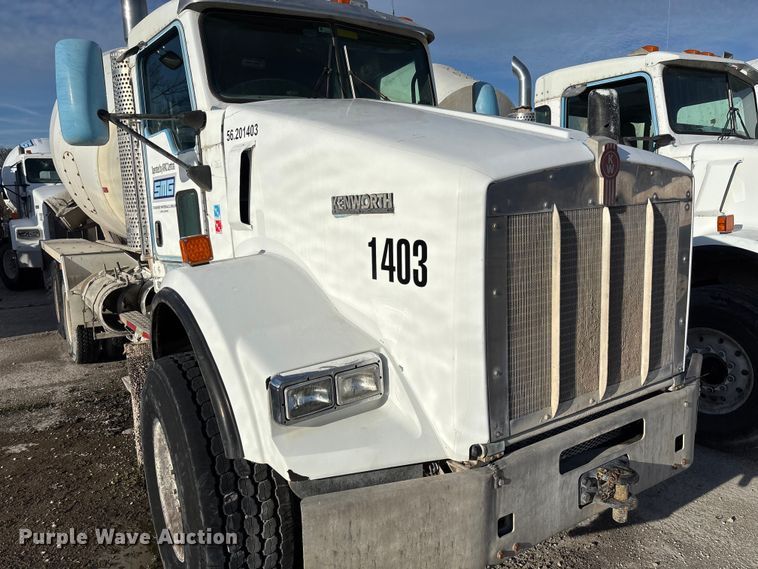 image for item FB3277 2009 Kenworth T800 ready mix truck
