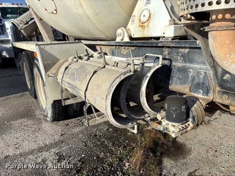 image for item FB3277 2009 Kenworth T800 ready mix truck