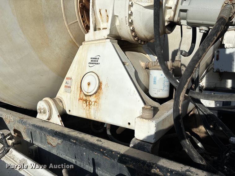 image for item FB3277 2009 Kenworth T800 ready mix truck