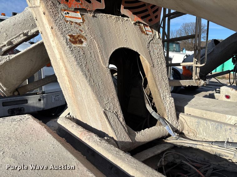 image for item FB3277 2009 Kenworth T800 ready mix truck