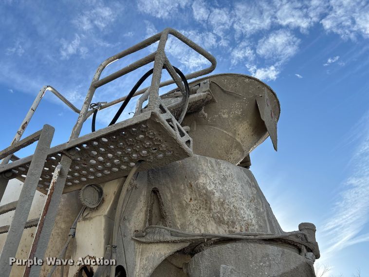 image for item FB3277 2009 Kenworth T800 ready mix truck