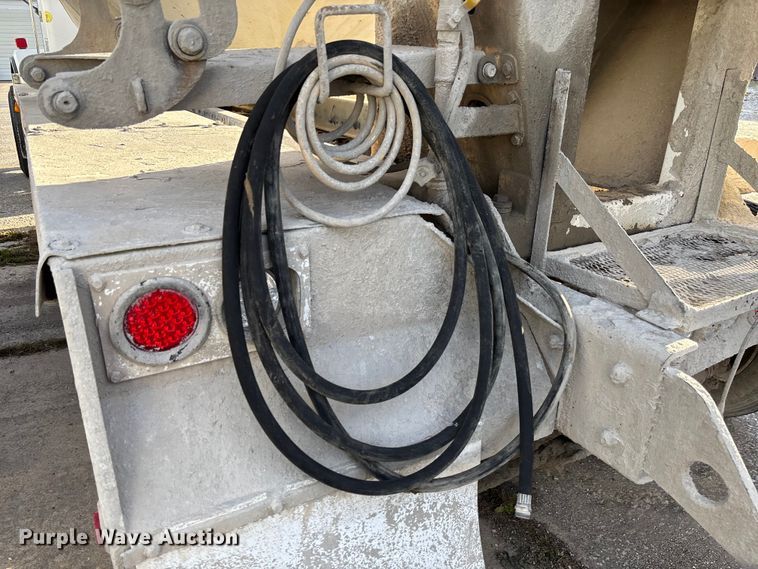 image for item FB3277 2009 Kenworth T800 ready mix truck