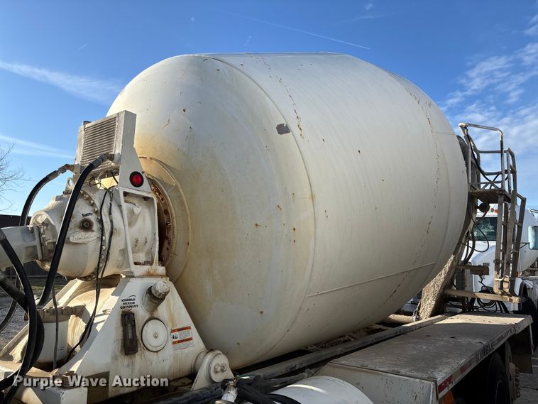 image for item FB3277 2009 Kenworth T800 ready mix truck