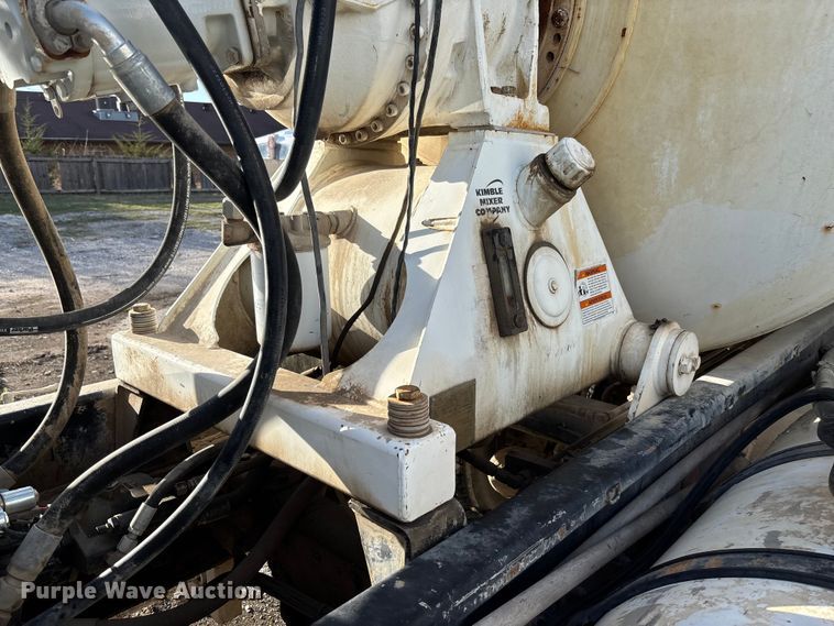 image for item FB3277 2009 Kenworth T800 ready mix truck