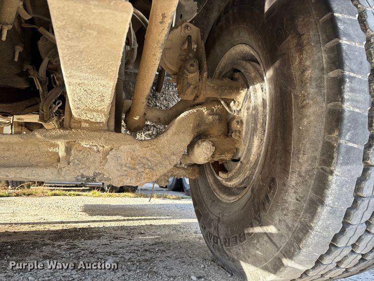 image for item FB3277 2009 Kenworth T800 ready mix truck