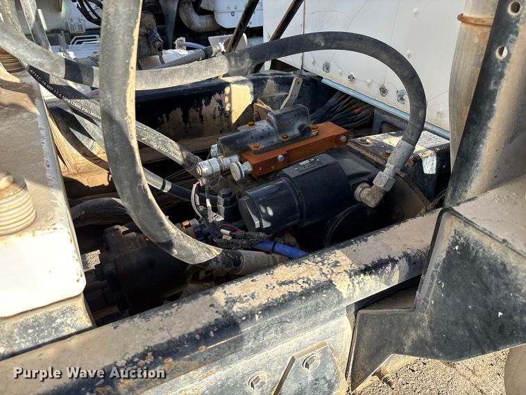 image for item FB3277 2009 Kenworth T800 ready mix truck