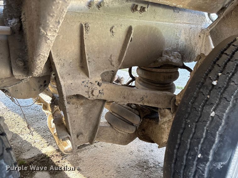 image for item FB3277 2009 Kenworth T800 ready mix truck