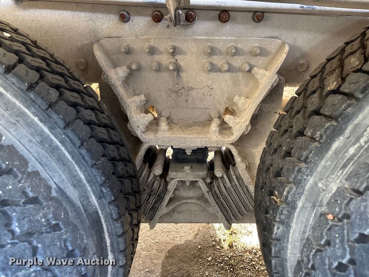 image for item FB3277 2009 Kenworth T800 ready mix truck