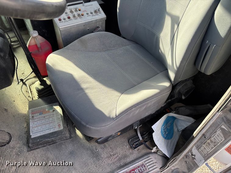 image for item FB3277 2009 Kenworth T800 ready mix truck