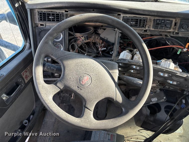 image for item FB3277 2009 Kenworth T800 ready mix truck