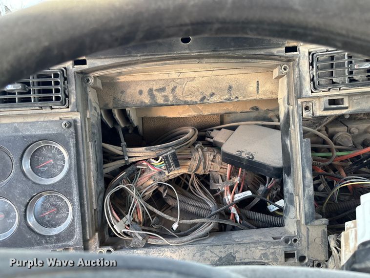 image for item FB3277 2009 Kenworth T800 ready mix truck