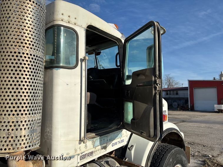 image for item FB3277 2009 Kenworth T800 ready mix truck