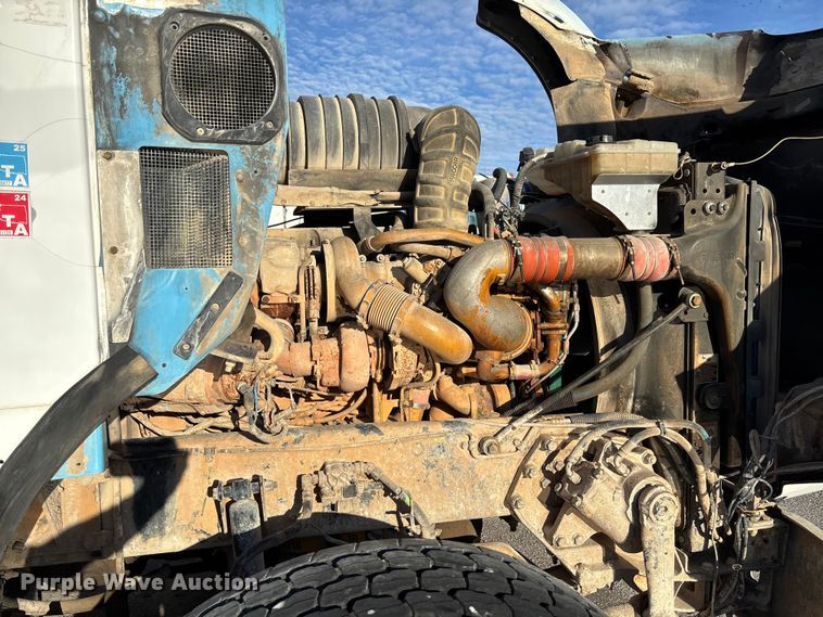 image for item FB3277 2009 Kenworth T800 ready mix truck