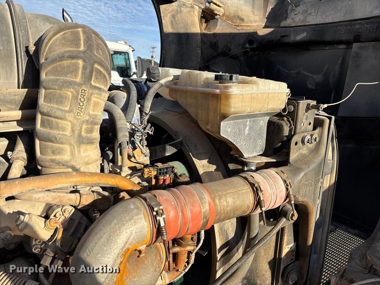 image for item FB3277 2009 Kenworth T800 ready mix truck