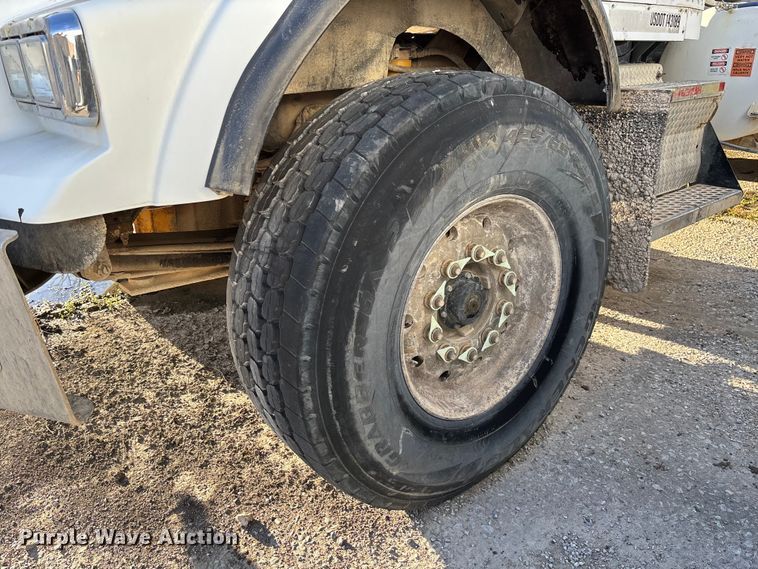 image for item FB3277 2009 Kenworth T800 ready mix truck