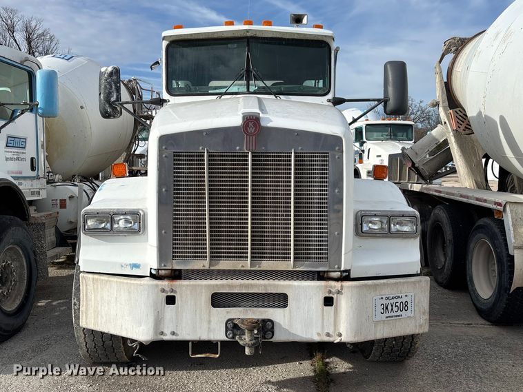 image for item FB3278 2004 Kenworth T800 ready mix truck