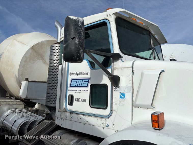 image for item FB3278 2004 Kenworth T800 ready mix truck