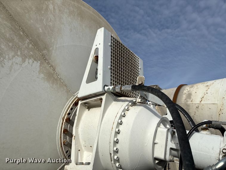 image for item FB3278 2004 Kenworth T800 ready mix truck