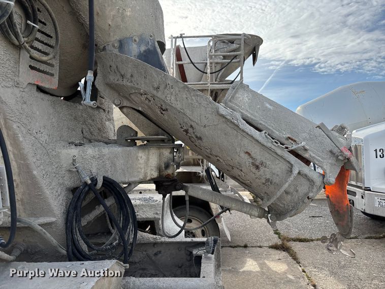 image for item FB3278 2004 Kenworth T800 ready mix truck