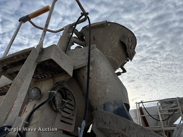 image for item FB3278 2004 Kenworth T800 ready mix truck