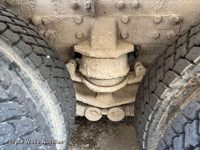 image for item FB3278 2004 Kenworth T800 ready mix truck