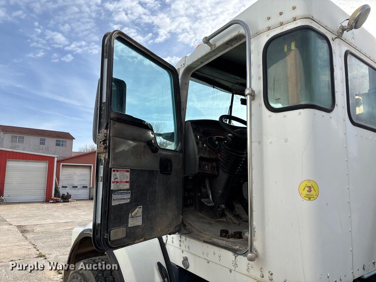 image for item FB3278 2004 Kenworth T800 ready mix truck